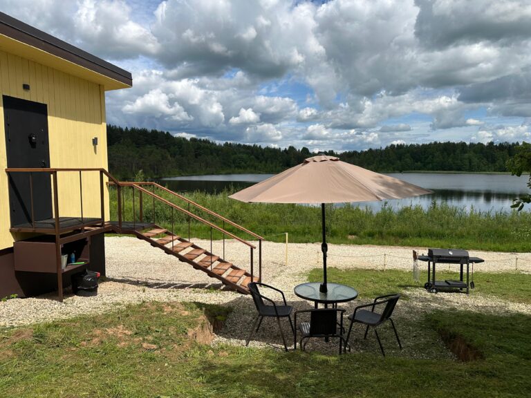 Глэмпинг Reo Rest — дом Берег на троих