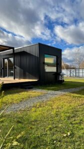 Глэмпинг Black House