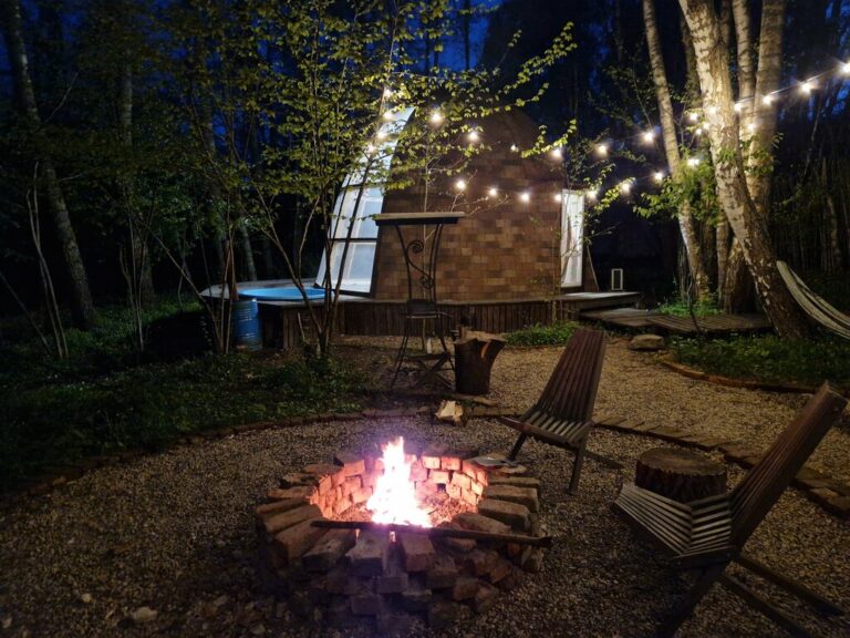 Глэмпинг Veлес glamp